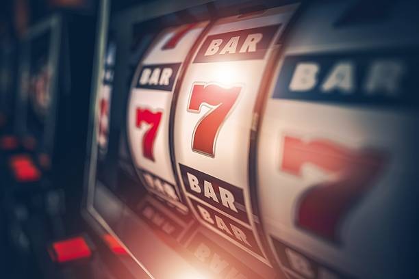 Live dealer displaying game results on HD screen at siapwd studio